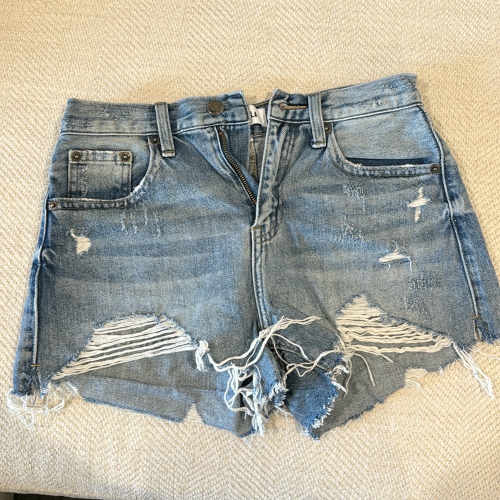 Pistola distressed denim short